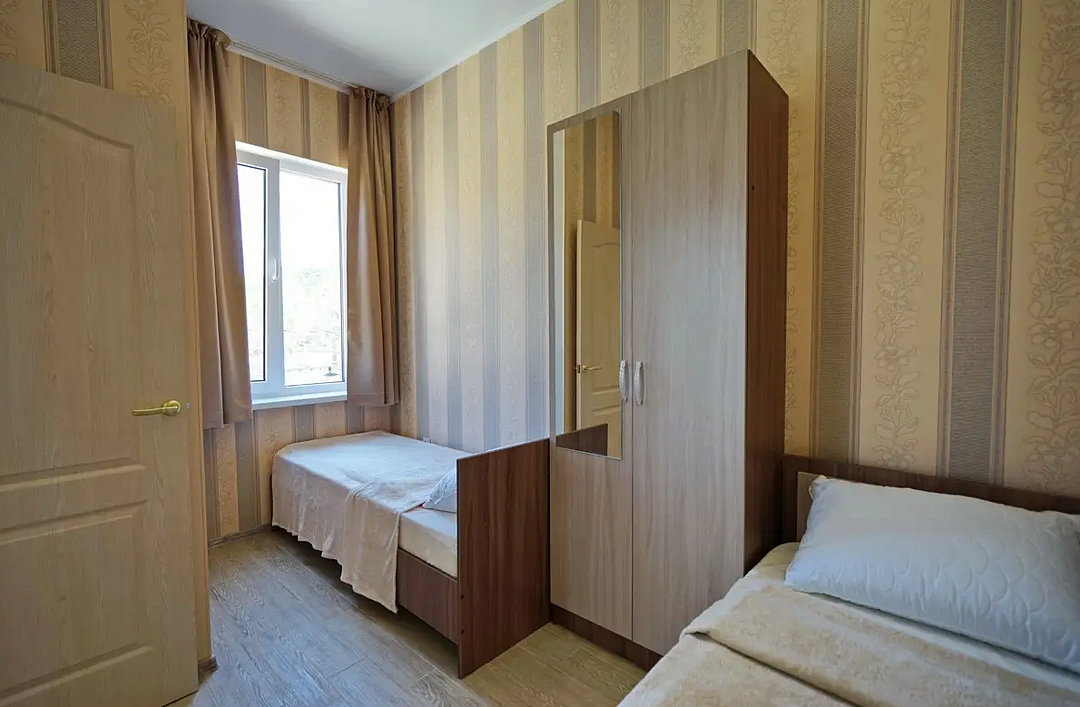 Стандартный 4-местный 2-комнатный