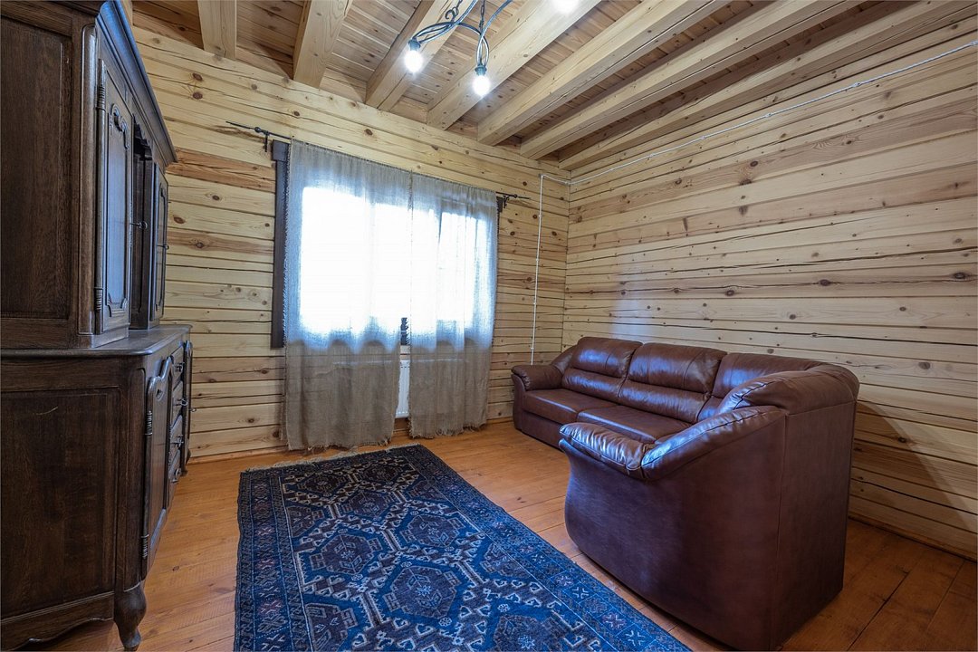 Дом 8-местный 4-комнатный Лесной