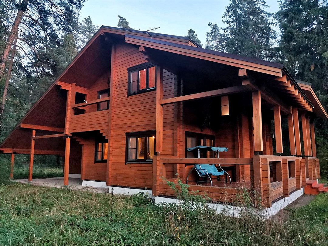 Дом 8-местный 4-комнатный Лесной