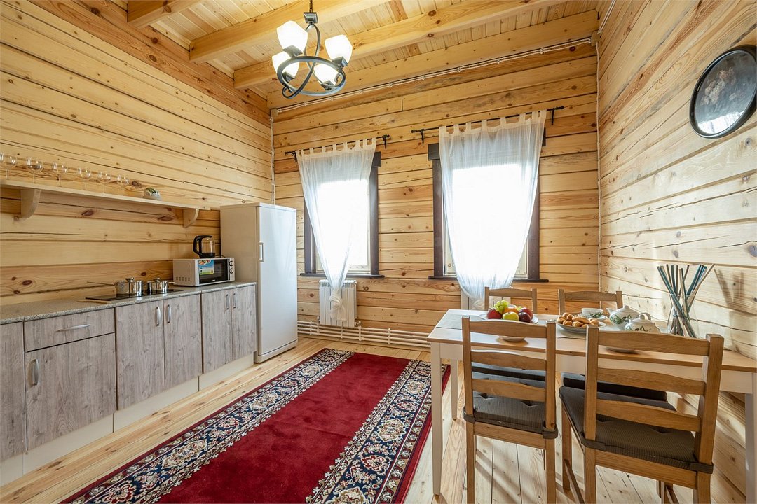 Дом 8-местный 5-комнатный Бородинский