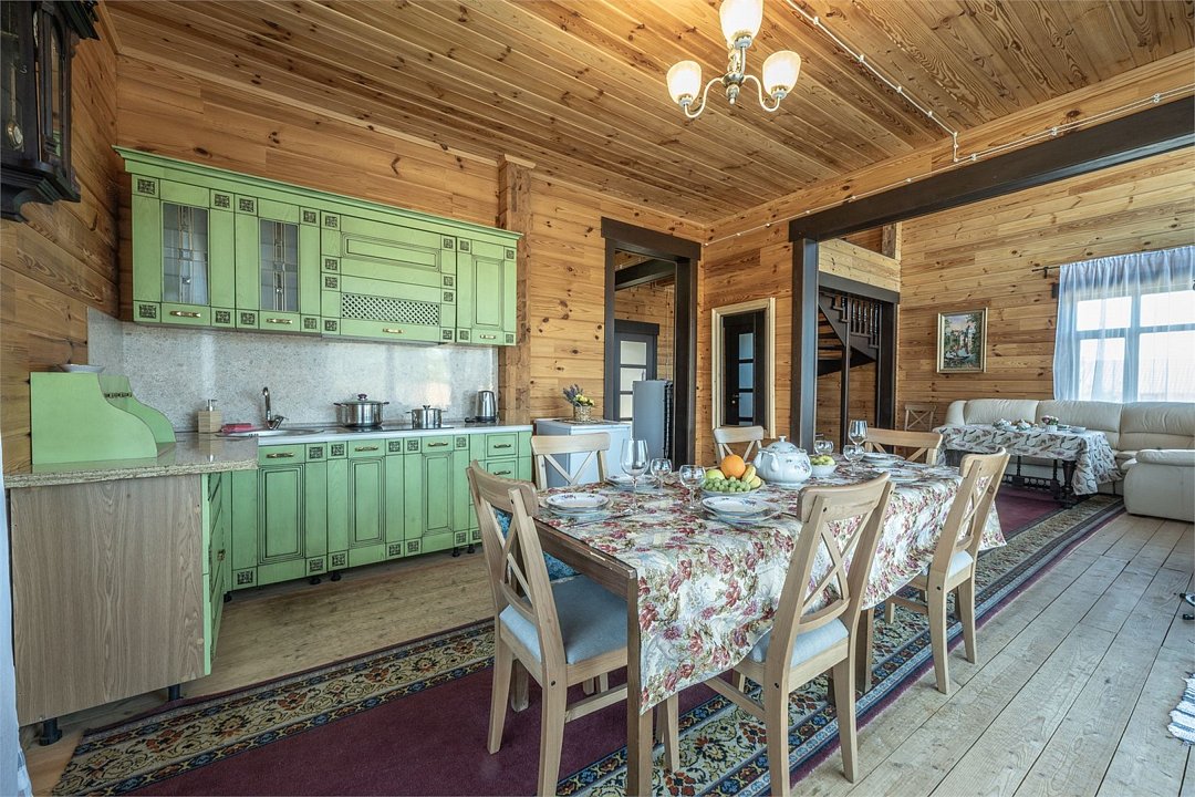 Дом 8-местный 5-комнатный Панфиловский