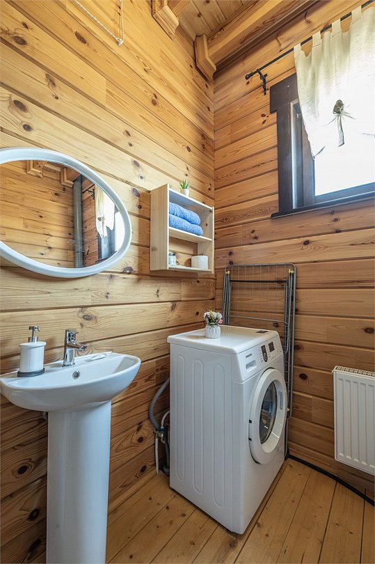 Дом 8-местный 5-комнатный Панфиловский