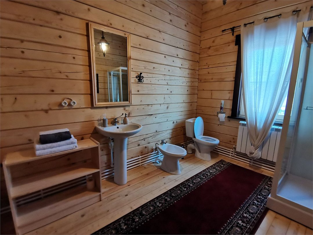 Дом 8-местный 5-комнатный Потемкинский