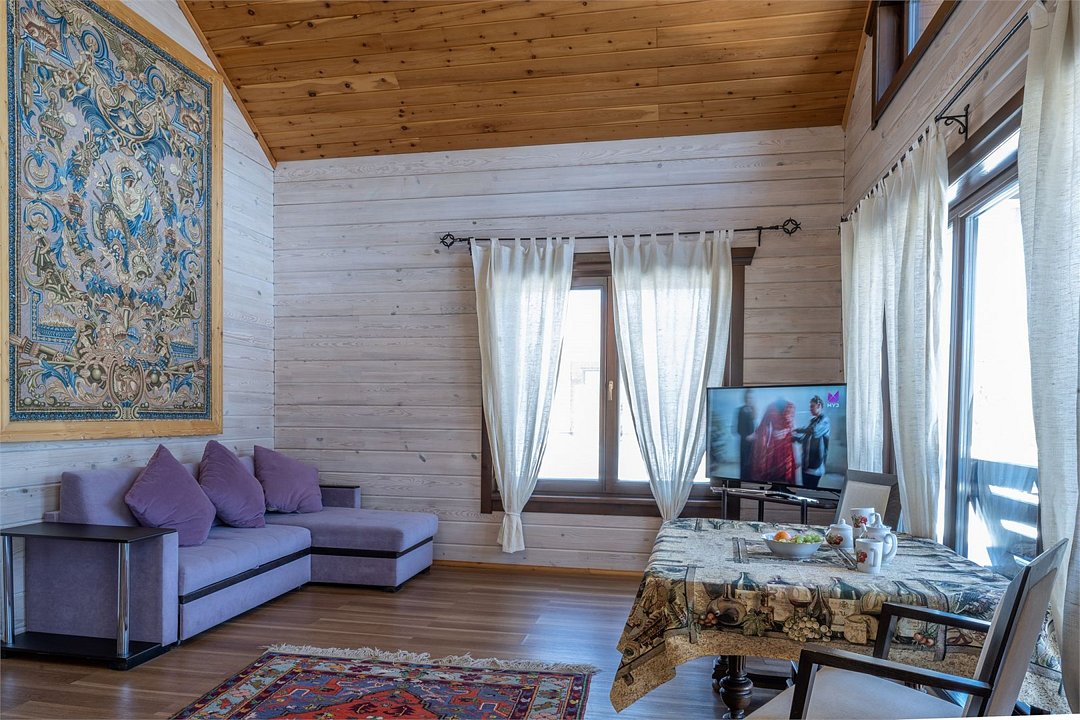 Коттедж 8-местный 4-комнатный Кутузовский