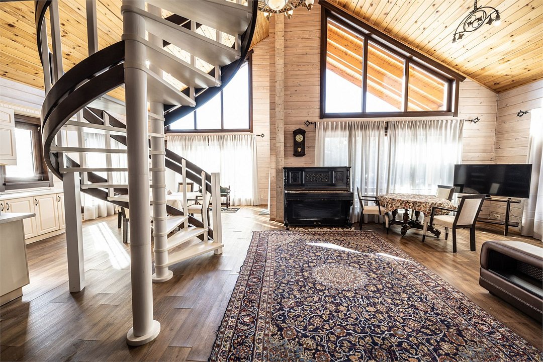 Коттедж 8-местный 4-комнатный Метрострой