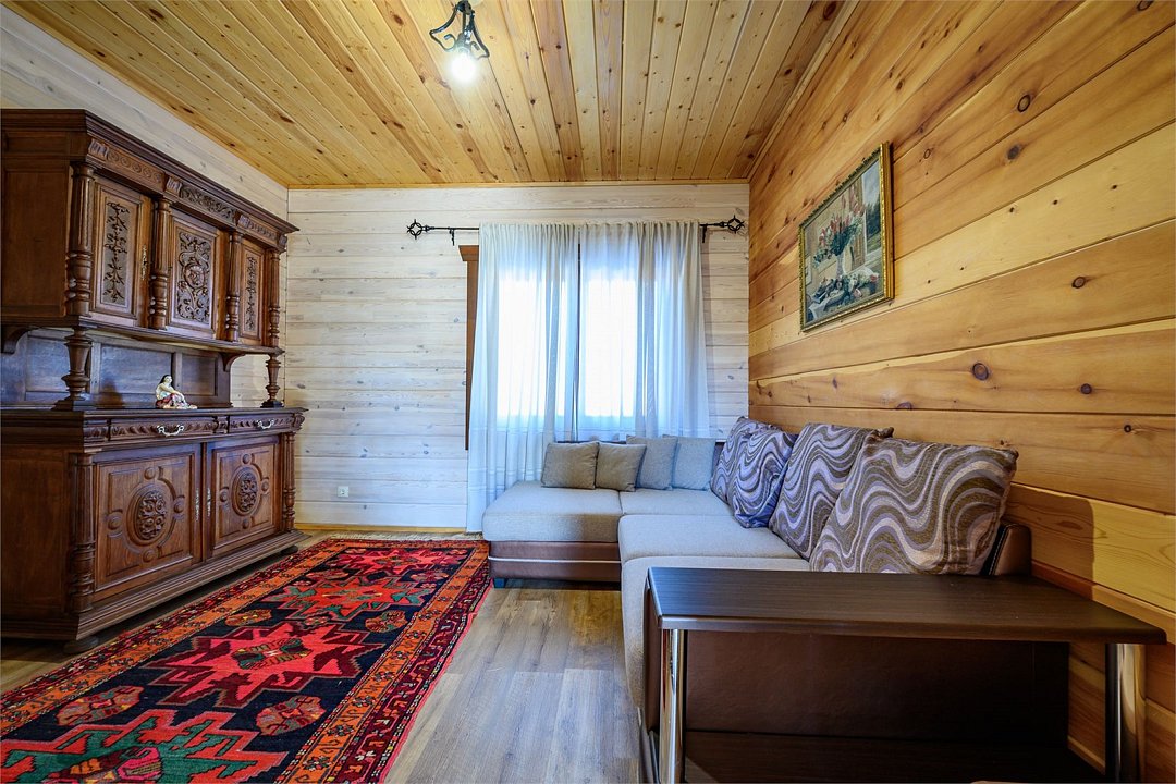 Коттедж 8-местный 4-комнатный Метрострой