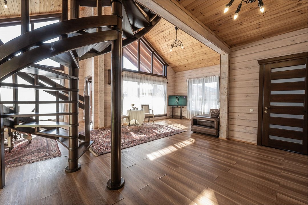 Коттедж 8-местный 5-комнатный Брусиловский