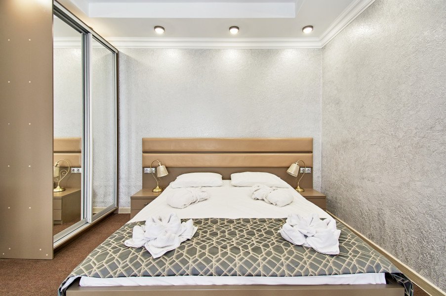 Апартаменты 4-местные 2-уровневые (DBL, с балконом)