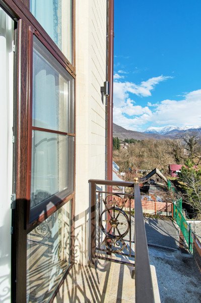 Апартаменты 4-местные 2-уровневые (DBL, с балконом)