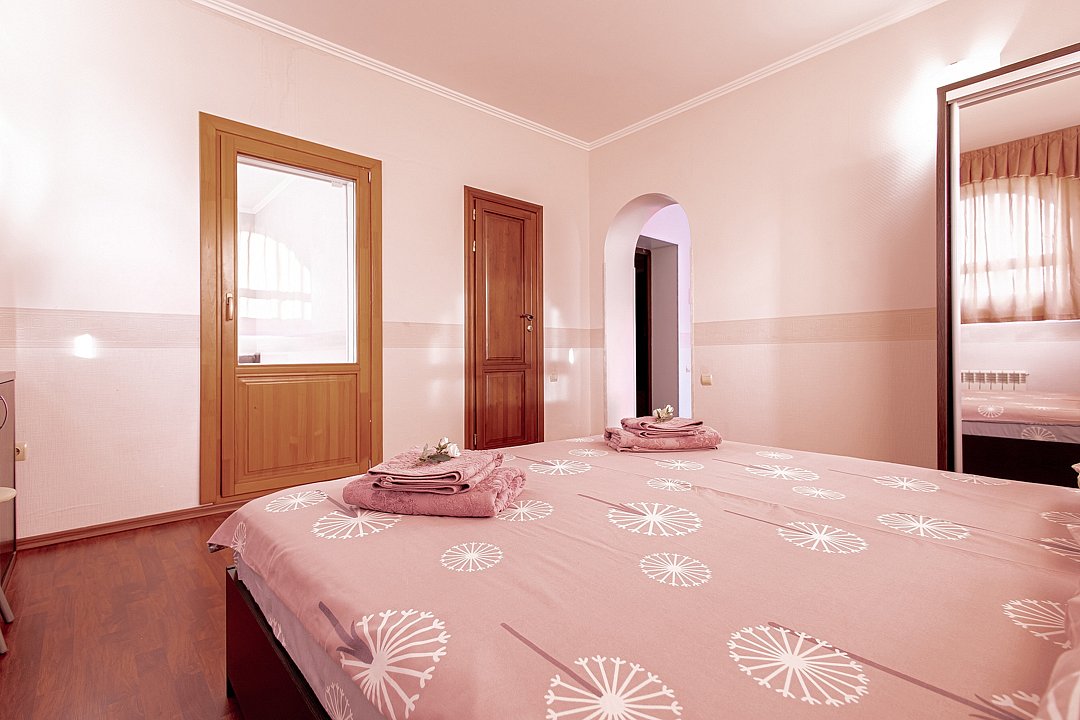 Семейный плюс 6-местный 3-комнатный