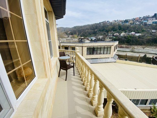 Стандартный 3-местный 1-комнатный (с балконом)