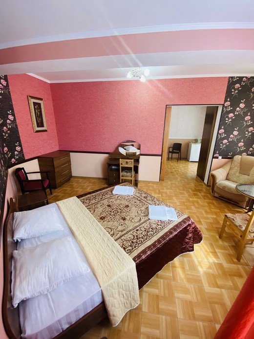 Стандартный 4-местный 2-комнатный (с балконом)