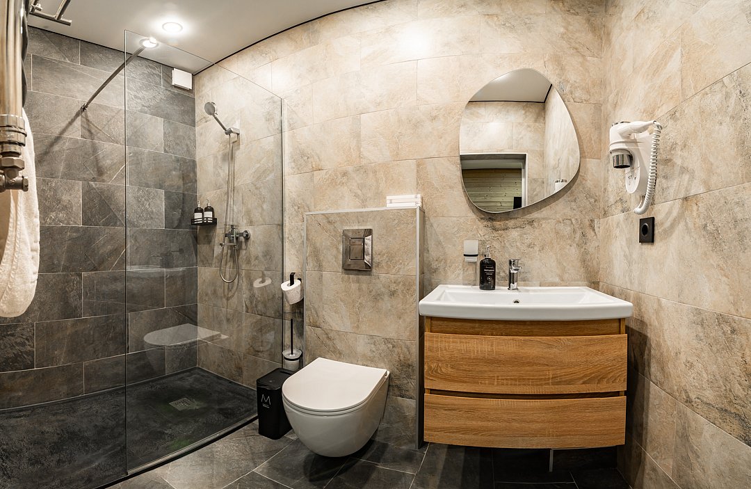 Люкс 4-местный 2-комнатный