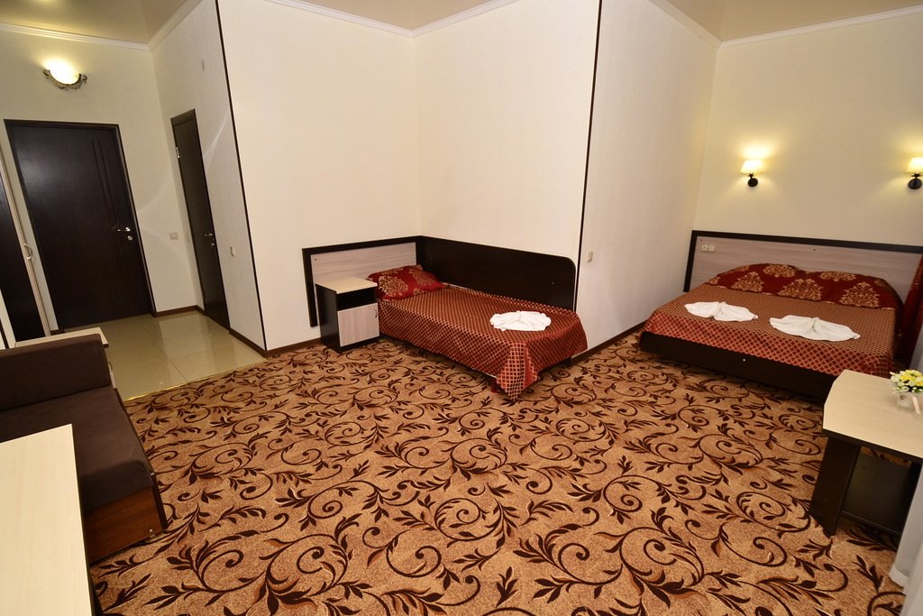 Студио Семейный 3-местный