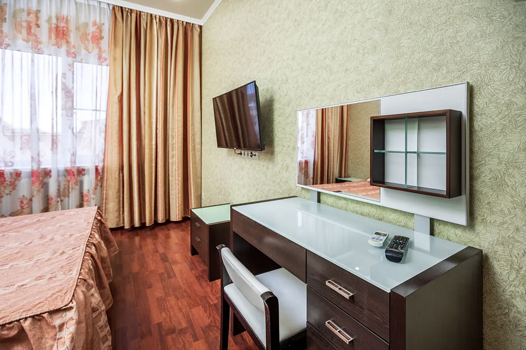 Люкс 4-местный 2-комнатный