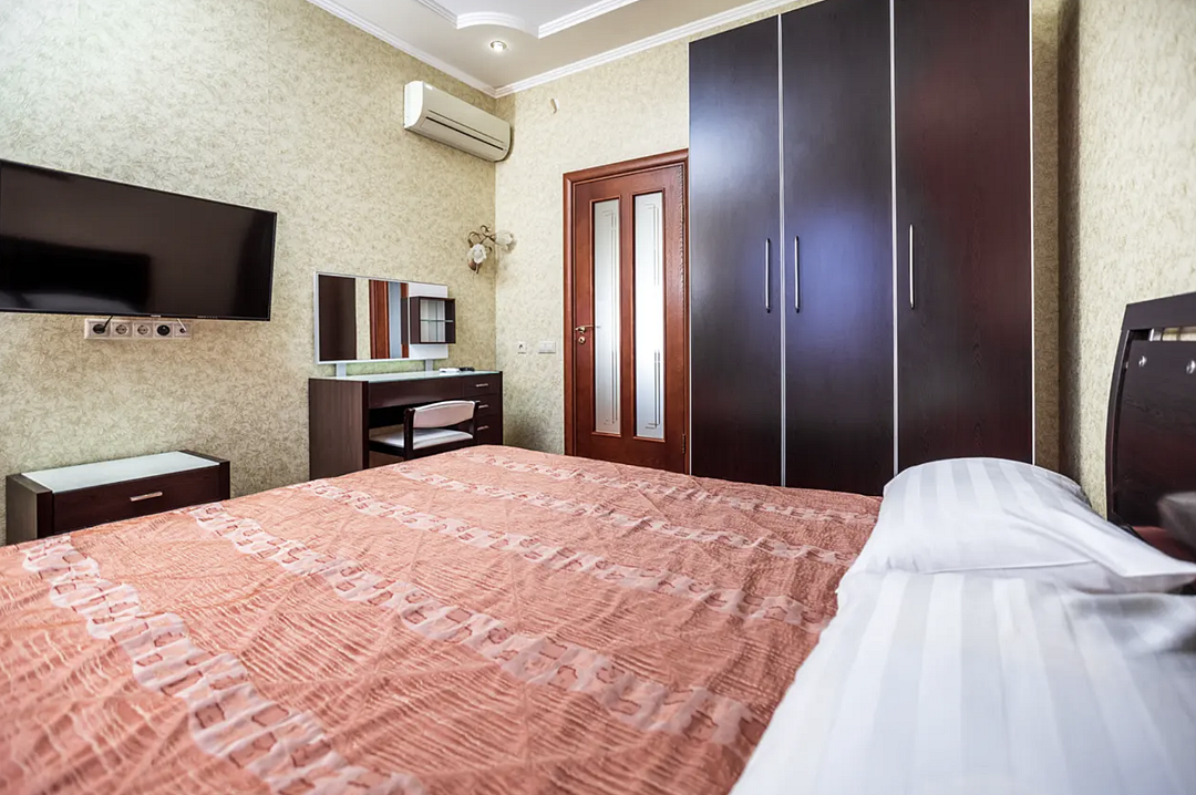 Люкс 4-местный 2-комнатный