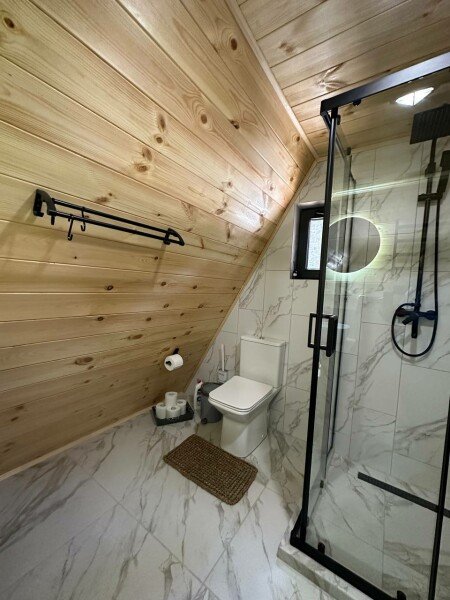 Афрейм 4-местный 2-этажный (с балконом)