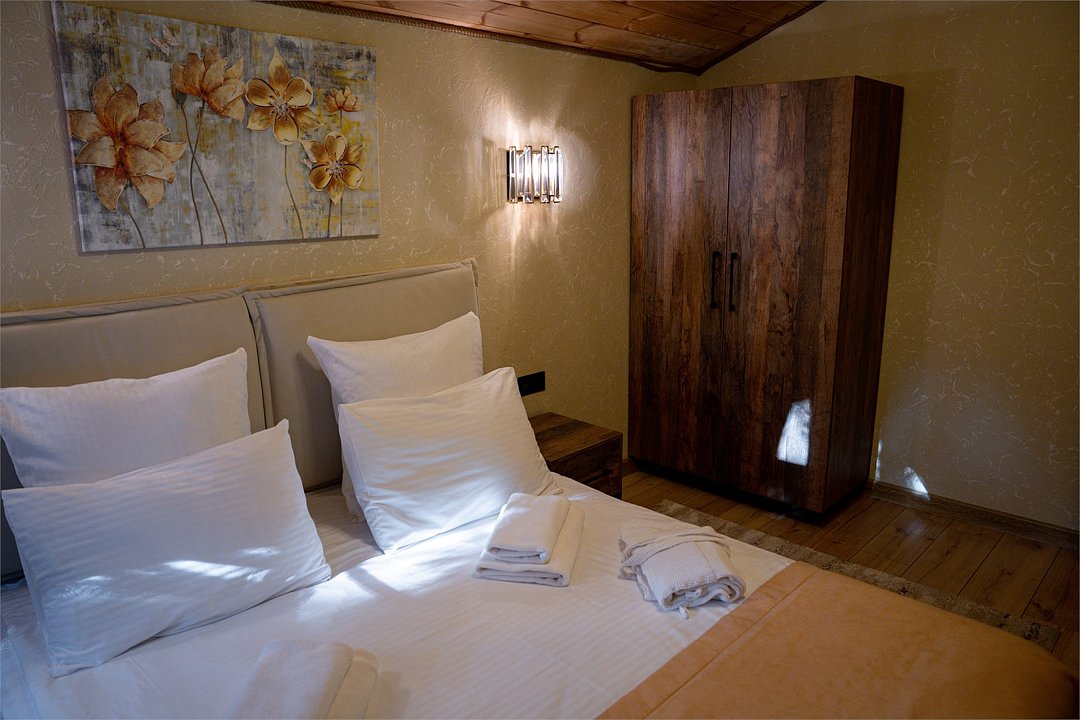 Шале 4-местный 3-комнатный (Люкс №3)