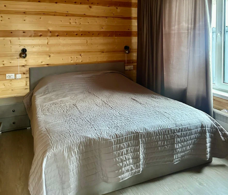 Афрейм 2-местный с видом на горы