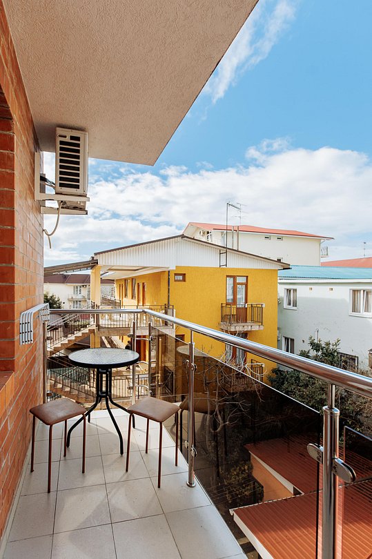 Комфорт 3-местный (с балконом)