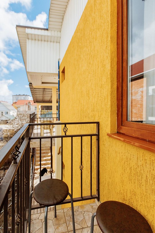 Семейный 4-местный (с балконом)