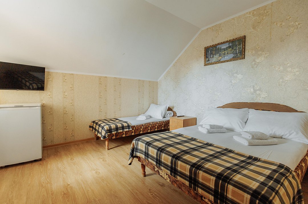 Эконом 3-местный (с балконом)