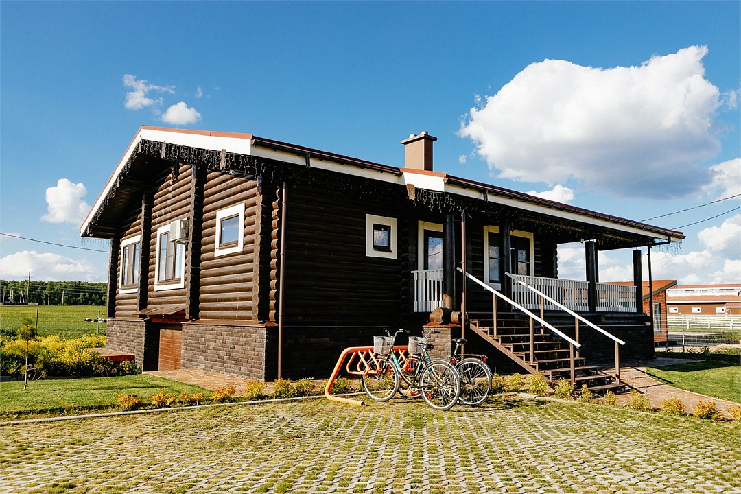 Коттедж 4-местный 3-комнатный (№12, с камином)