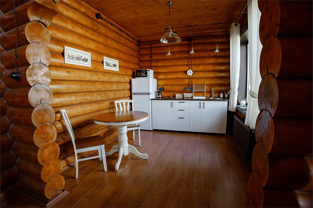 Коттедж 4-местный 3-комнатный (№12, с камином)