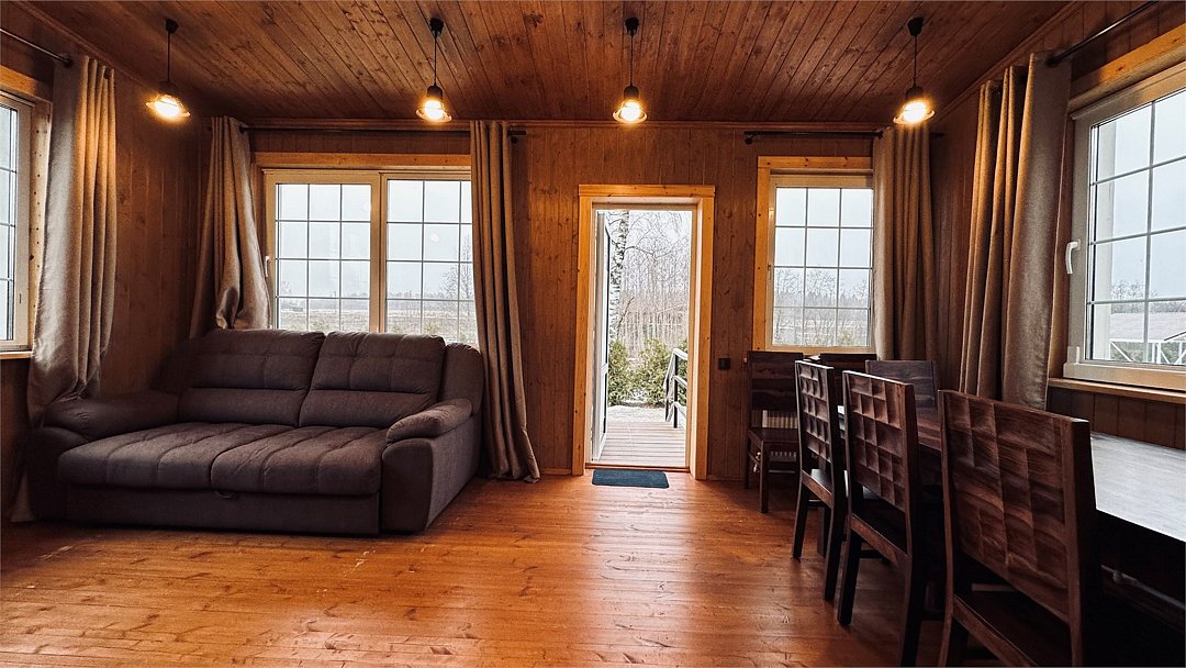 Коттедж 4-местный 4-комнатный (№1, с баней, камином и верандой)