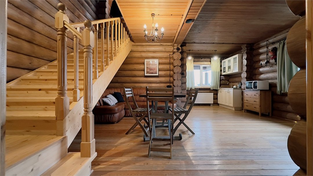 Коттедж 4-местный 4-комнатный (№1, с баней, камином и верандой)