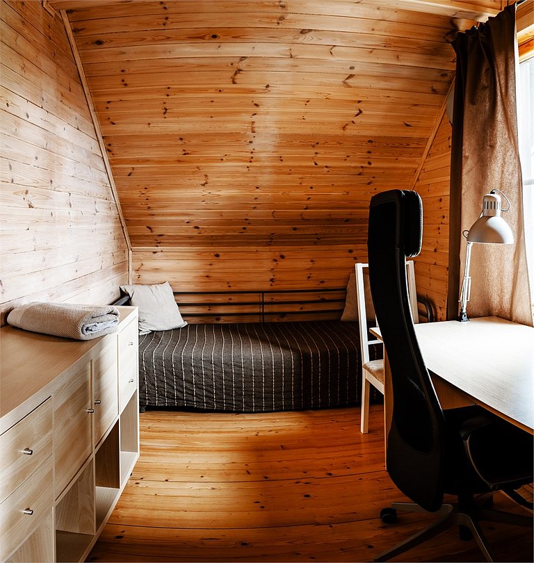 Коттедж 6-местный 6-комнатный (№2, с верандой)