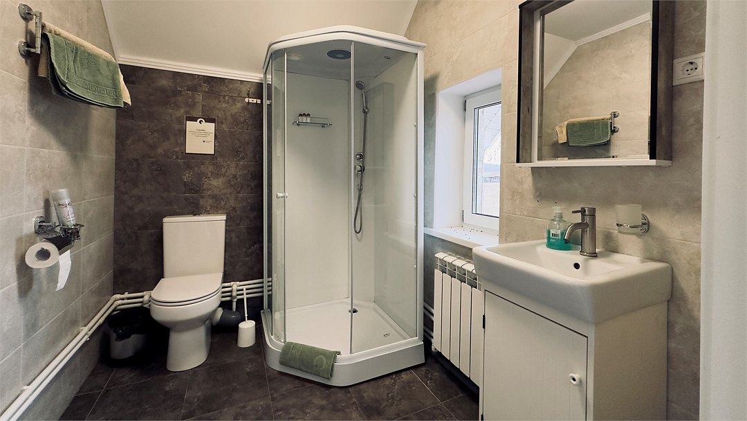 Номер 2-местный 1-комнатный (в коттедже №4 (2 этаж)Фотографии