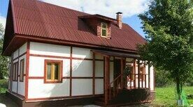 Левая сторона дома (Коттедж №11 эконом-класса), База отдыха Коттеджи от базы Надеждино, район Мокеевка