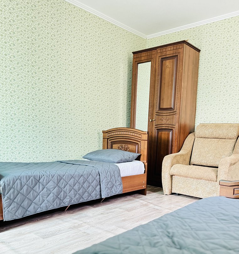 Эконом Семейный 4-местный