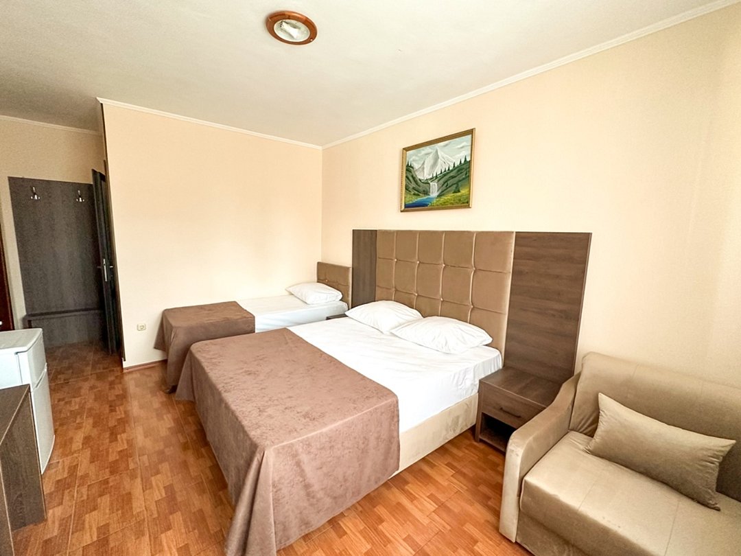 Стандартный 4-местный (с балконом)