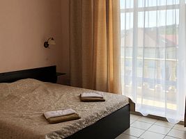 Двухкомнатный номер с балконом, Гостевой дом на Камозина 5, Лазаревское
