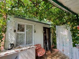 Однокомнатный коттедж 15кв.м., Гостевой дом Позитив, Алупка