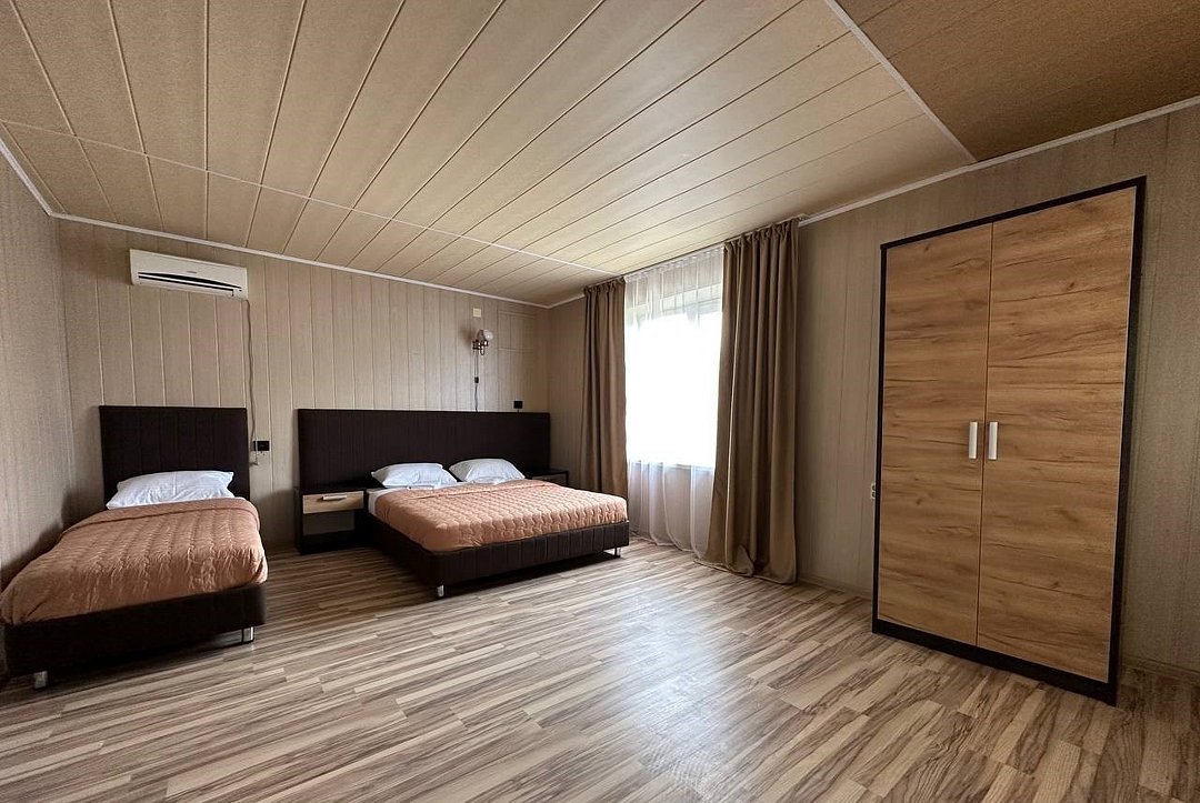 Полулюкс 3-местный (с балконом)