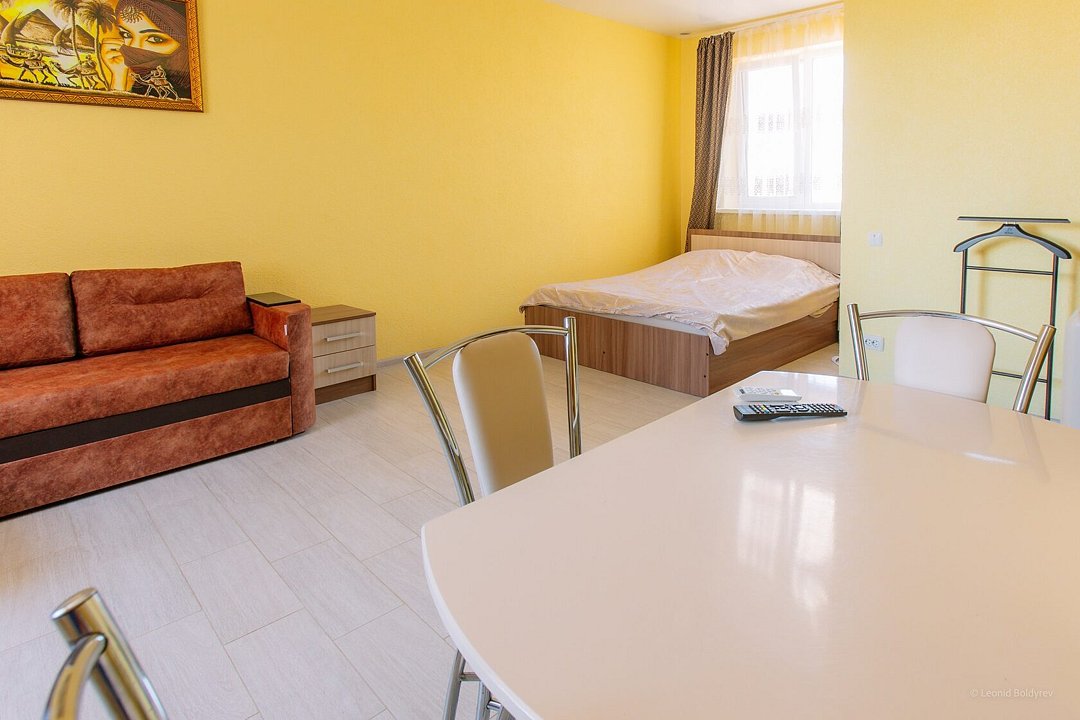 Люкс 2-местный 1-комнатный (студио, с кухней)