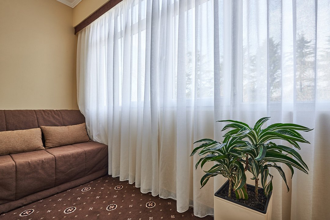 Делюкс 3-местный 1-комнатный (с лоджией, с видом на море)