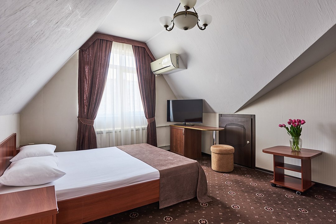 Полулюкс 4-местный 2-комнатный