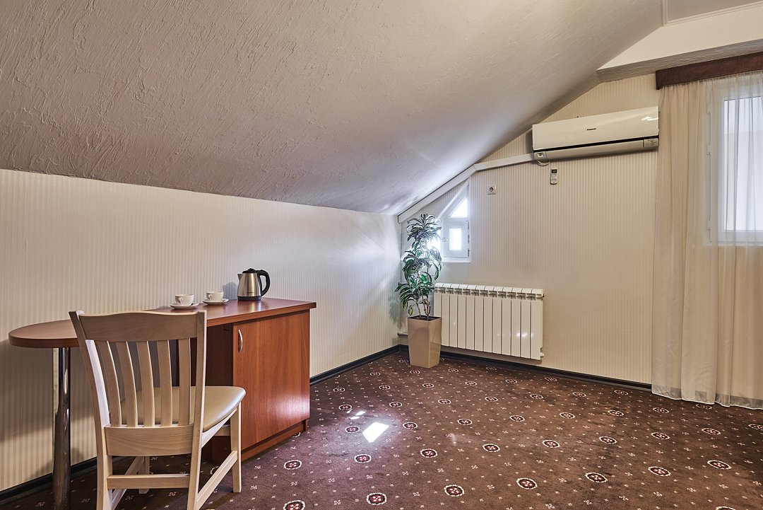 Полулюкс 4-местный 2-комнатный