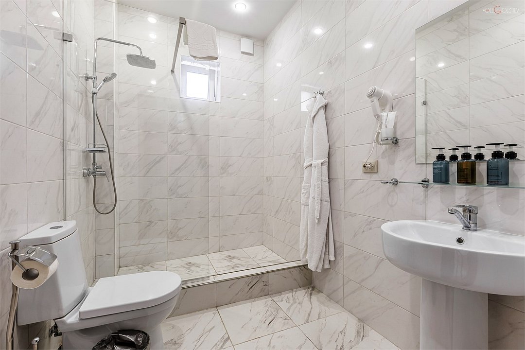 Полулюкс 2-местный 1-комнатный (1 этаж)