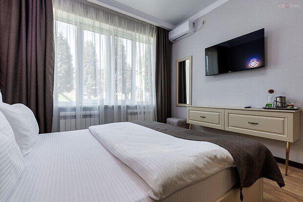 Полулюкс 2-местный 1-комнатный (2 этаж)