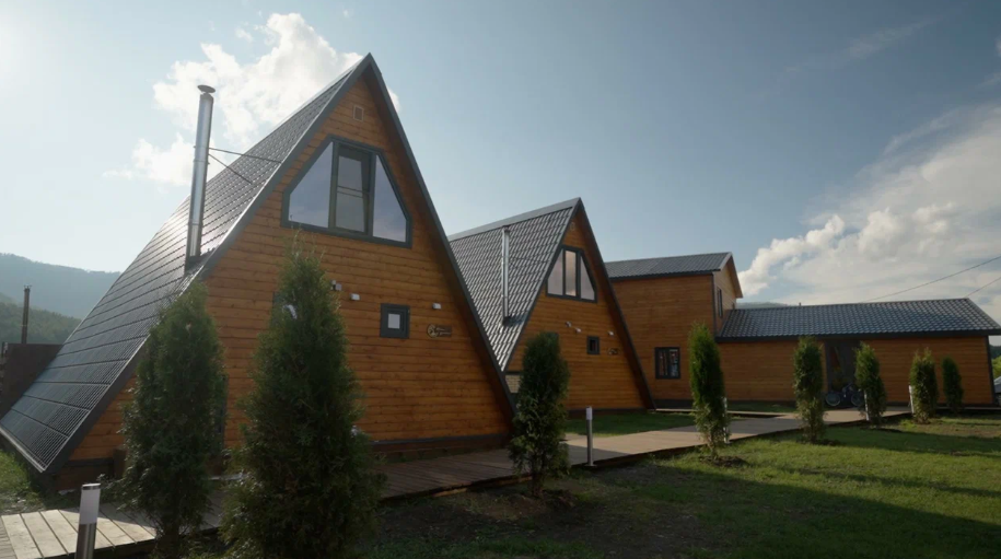 База отдыха Остров 7 тополей, поселок Большое Голоустное, Иркутская область