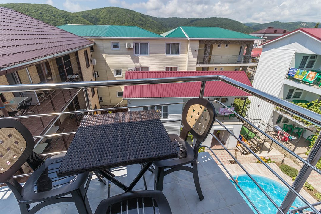 Комфорт 3-местный (с балконом)