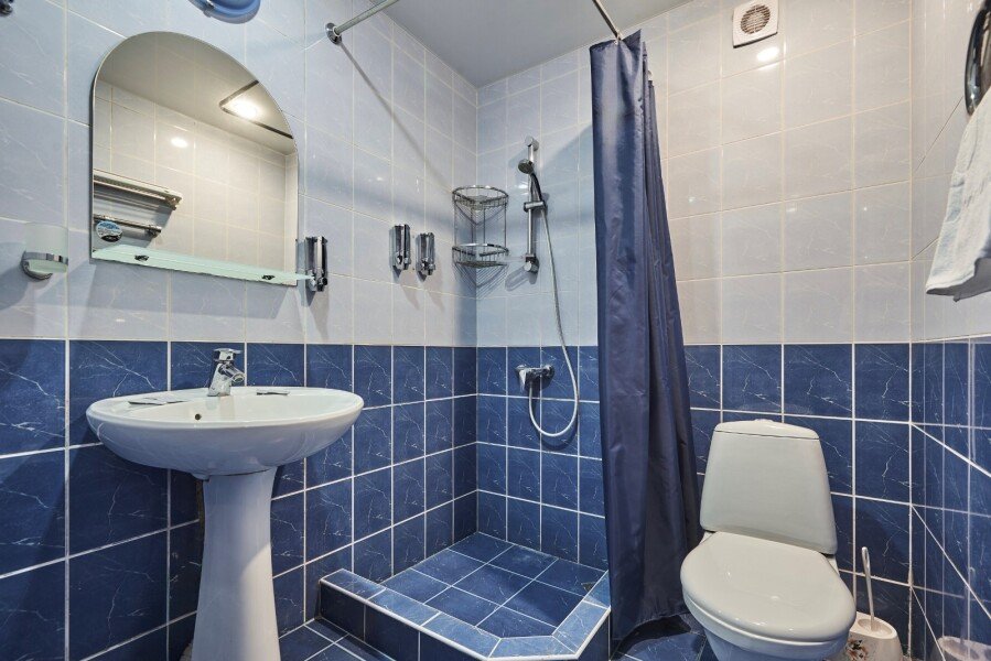 Полулюкс 4-местный (с балконом)