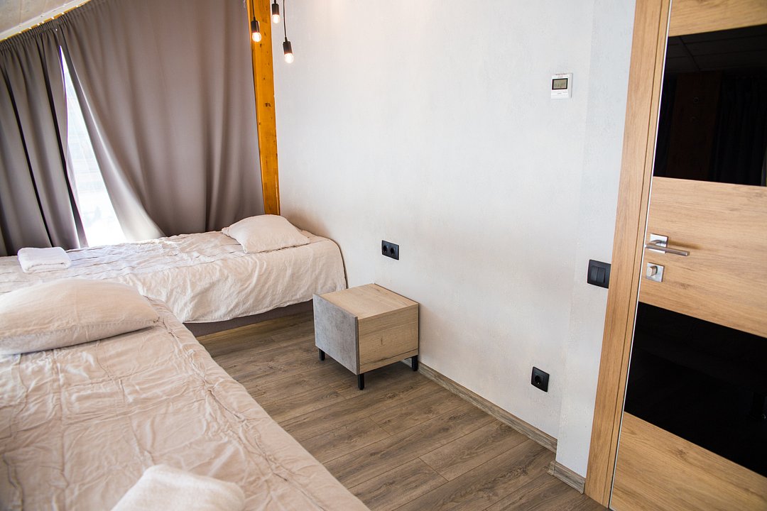 Семейный 4-местный (дом Хрустальный)