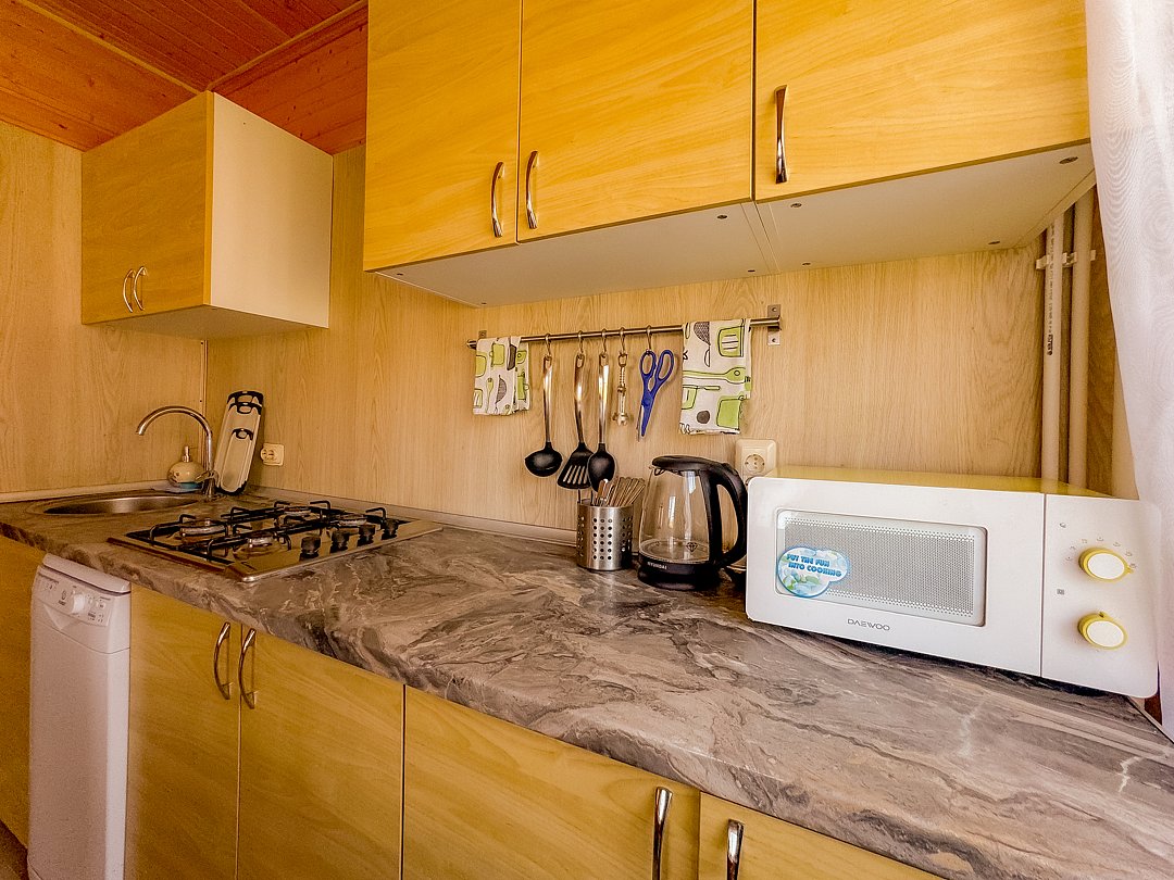 Коттедж стандартный 10-местный (с мангальной зоной)