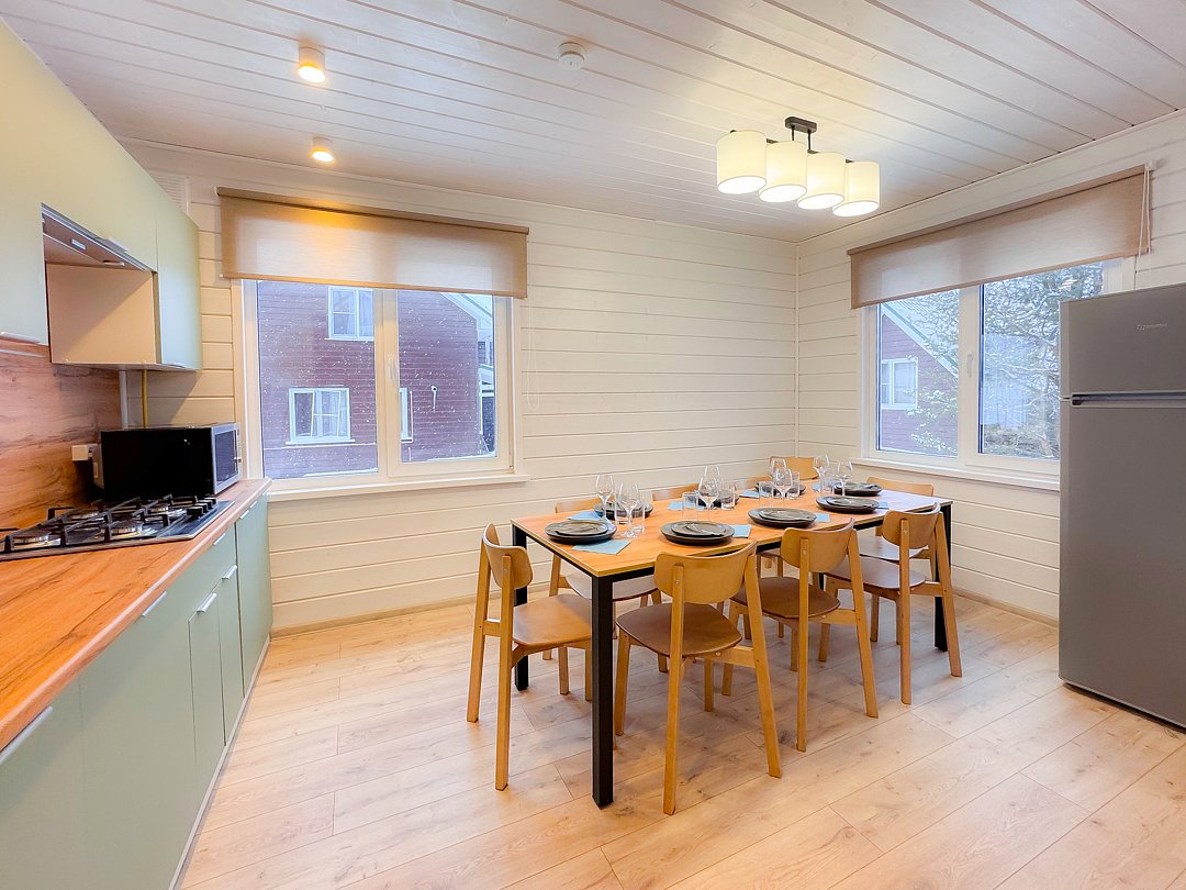 Коттедж улучшенный 10-местный (с мангальной зоной)